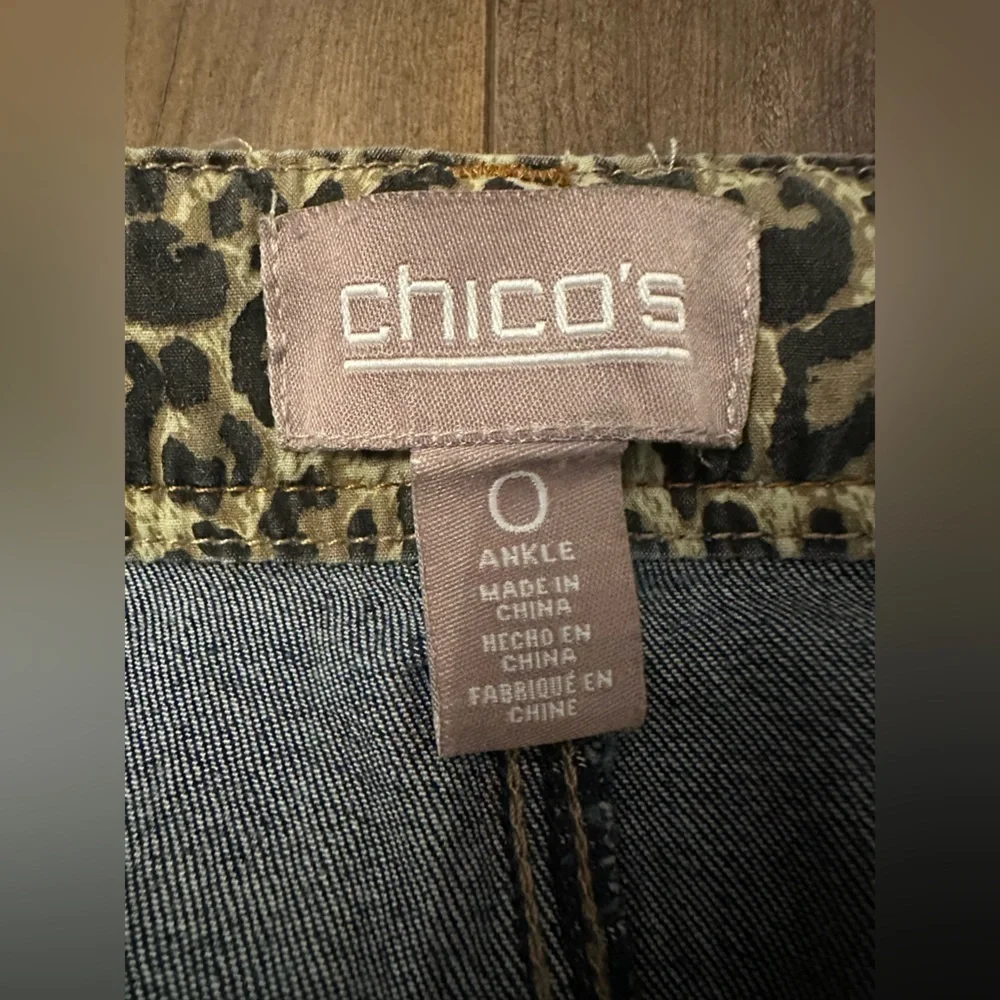 Chico’s Leopard Trim Ankle Jeans Sz 0 Dark Wash Stretch Denim Animal Print - Picture 4 of 8